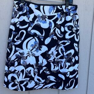 Transitions Black White Floral Sequin Skirt Size 8 NWT